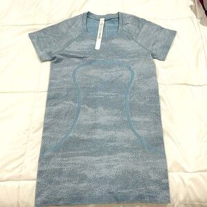 Lululemon short sleeve athletic shirt, blue
